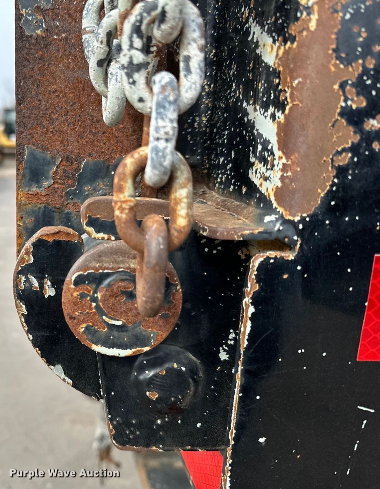 image for item DQ0595 2013 Kenworth  T370 dump truck