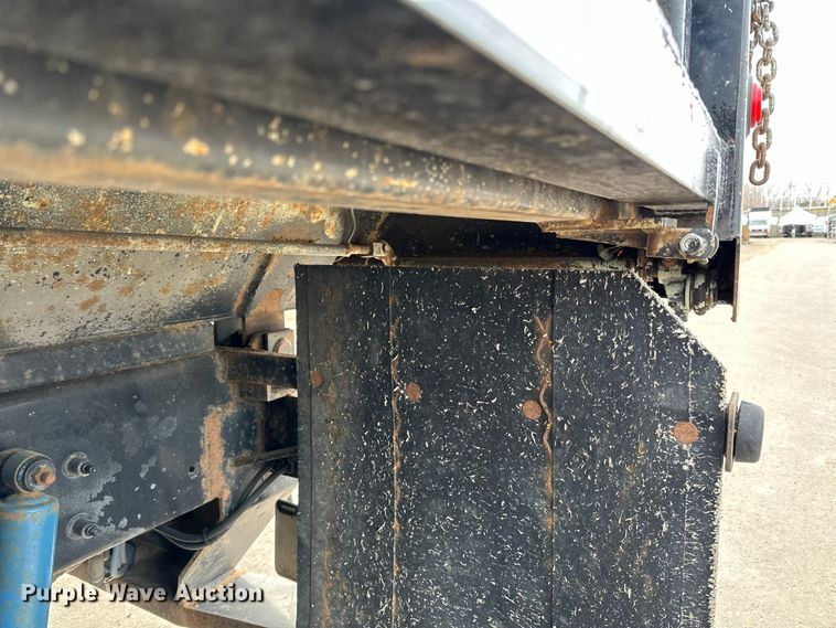 image for item DQ0595 2013 Kenworth  T370 dump truck