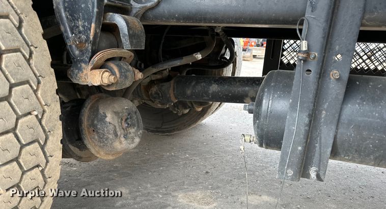 image for item DQ0595 2013 Kenworth  T370 dump truck