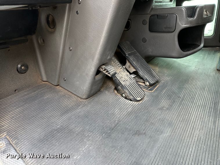 image for item DQ0595 2013 Kenworth  T370 dump truck