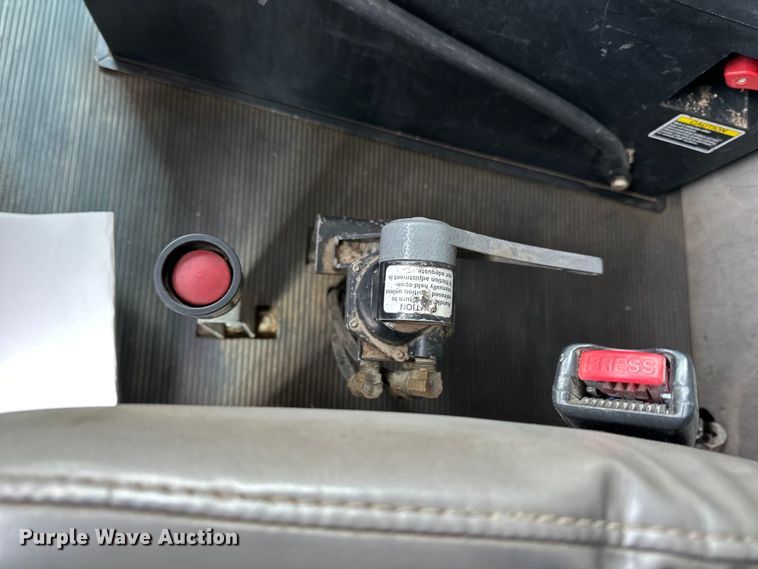 image for item DQ0595 2013 Kenworth  T370 dump truck