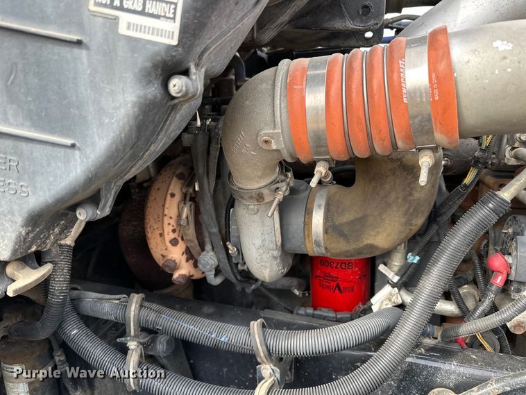 image for item DQ0595 2013 Kenworth  T370 dump truck