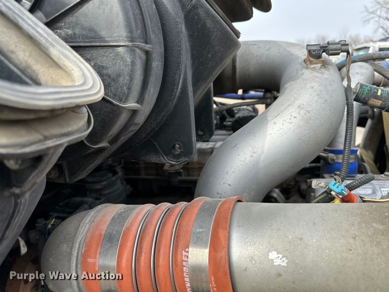 image for item DQ0595 2013 Kenworth  T370 dump truck