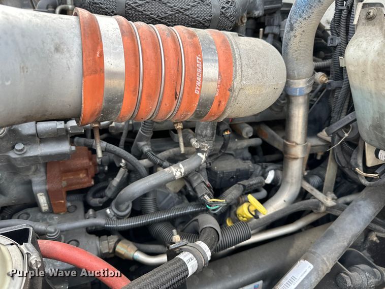 image for item DQ0595 2013 Kenworth  T370 dump truck