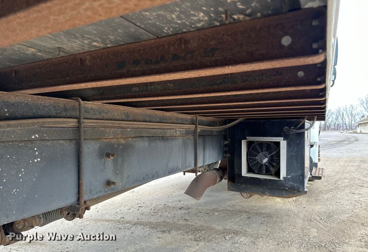 image for item DQ0596 2010 International  4300 box truck