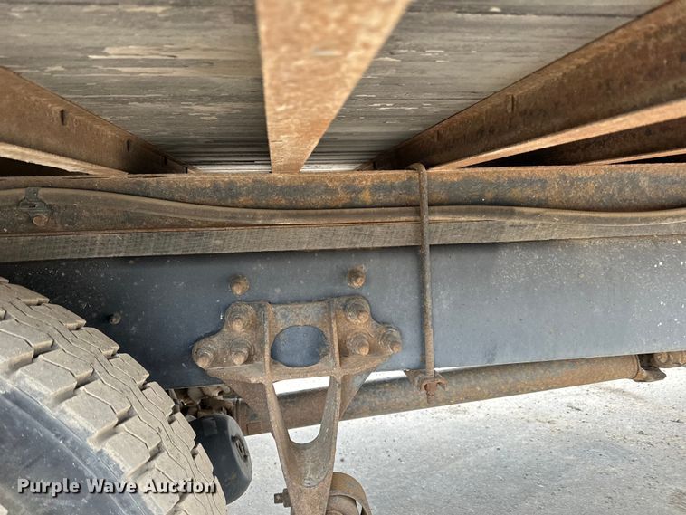 image for item DQ0596 2010 International  4300 box truck