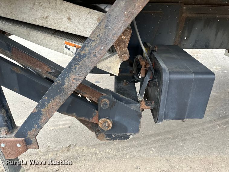 image for item DQ0596 2010 International  4300 box truck