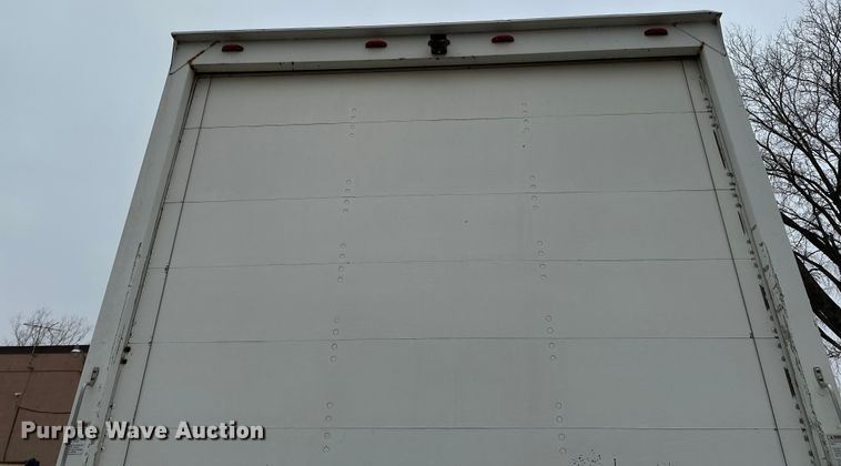 image for item DQ0596 2010 International  4300 box truck