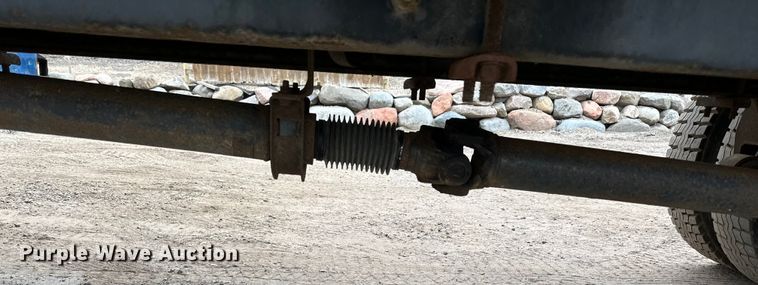 image for item DQ0596 2010 International  4300 box truck