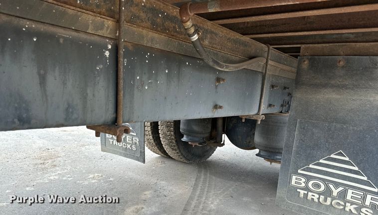 image for item DQ0596 2010 International  4300 box truck