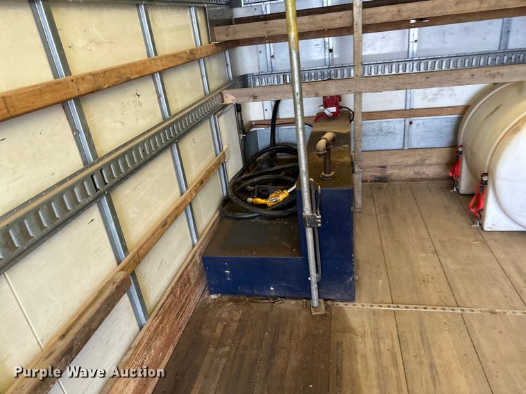 image for item DQ0596 2010 International  4300 box truck