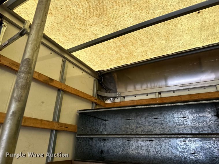 image for item DQ0596 2010 International  4300 box truck