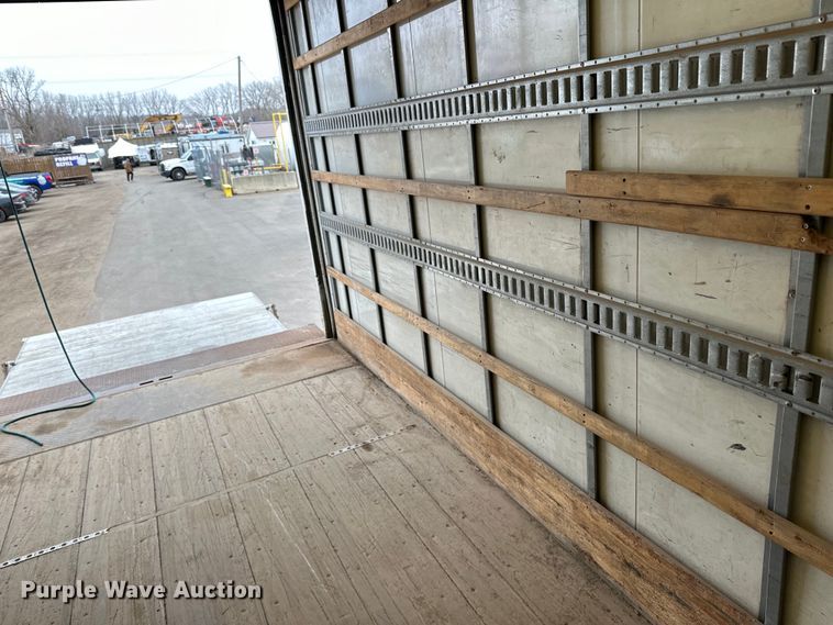 image for item DQ0596 2010 International  4300 box truck