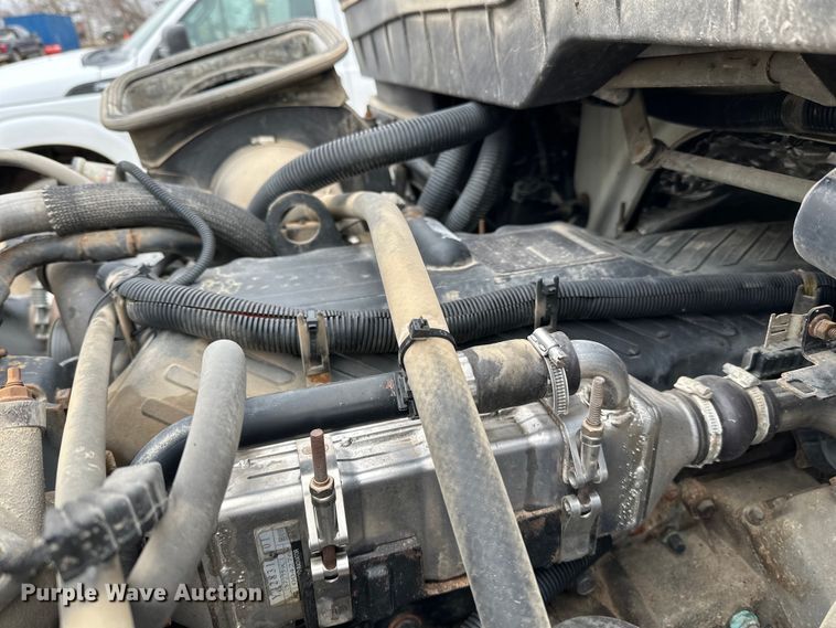 image for item DQ0596 2010 International  4300 box truck