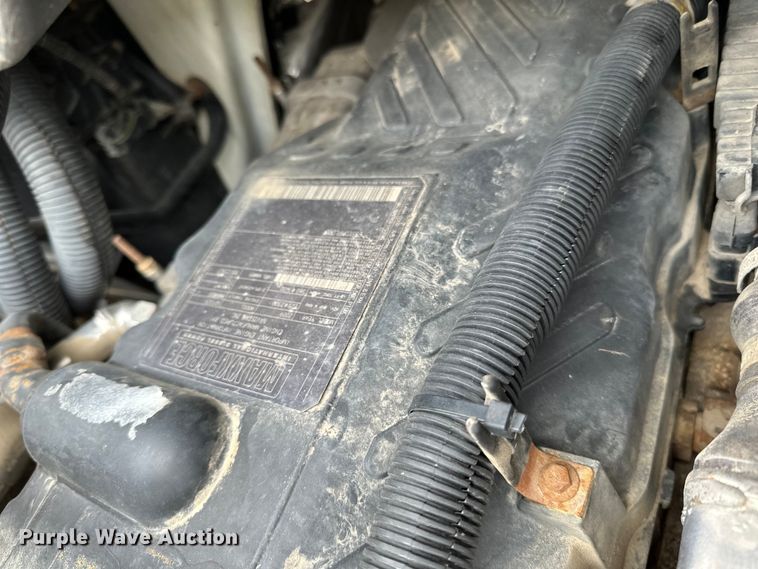 image for item DQ0596 2010 International  4300 box truck