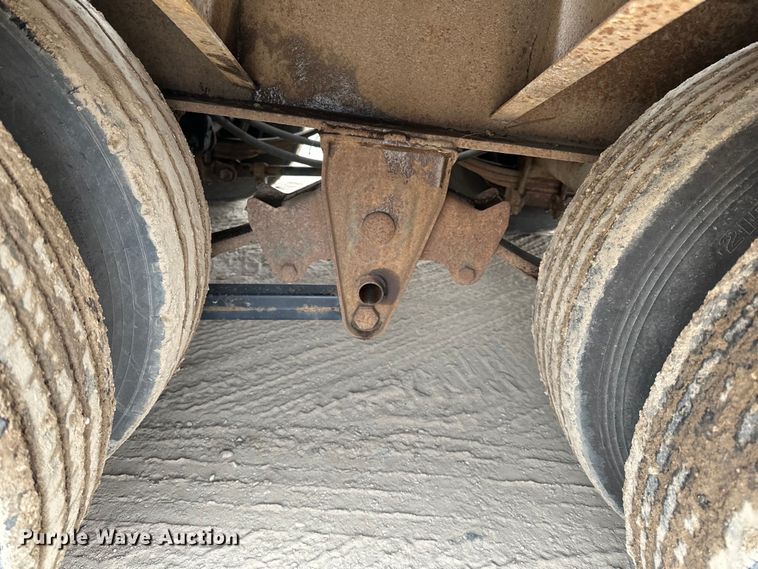 image for item DQ0597 1996 Towmaster OT50 equipment trailer