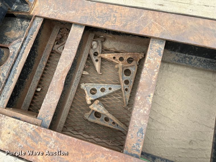 image for item DQ0601 2013 Talbert T4-55SA-HRG-IEC3 lowboy equipment trailer