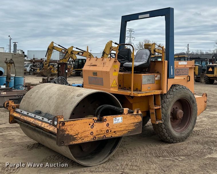 image for item DQ0602 1987 Case W602BD single drum vibratory roller