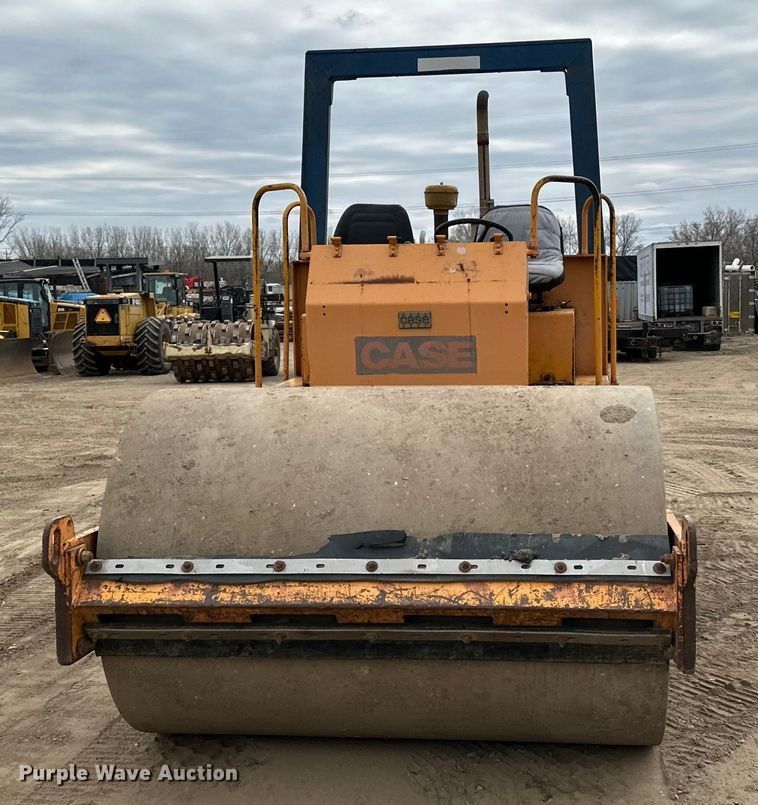 image for item DQ0602 1987 Case W602BD single drum vibratory roller