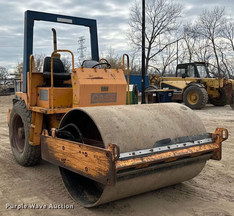 image for item DQ0602 1987 Case W602BD single drum vibratory roller