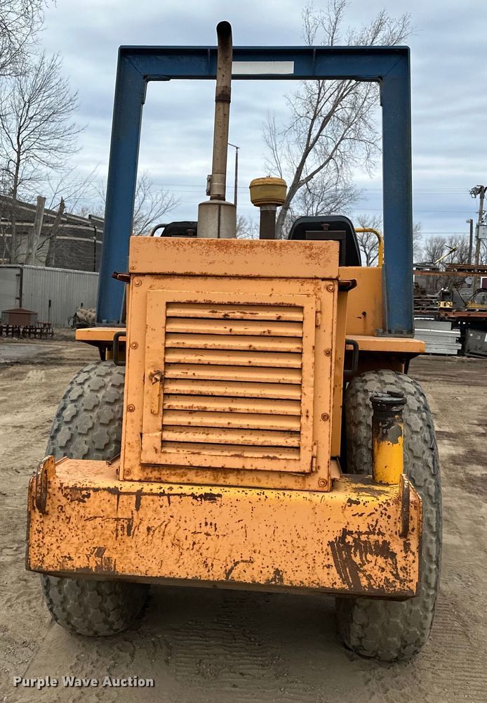 image for item DQ0602 1987 Case W602BD single drum vibratory roller