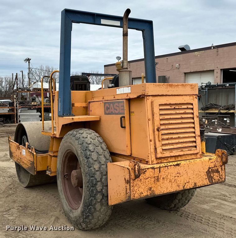 image for item DQ0602 1987 Case W602BD single drum vibratory roller