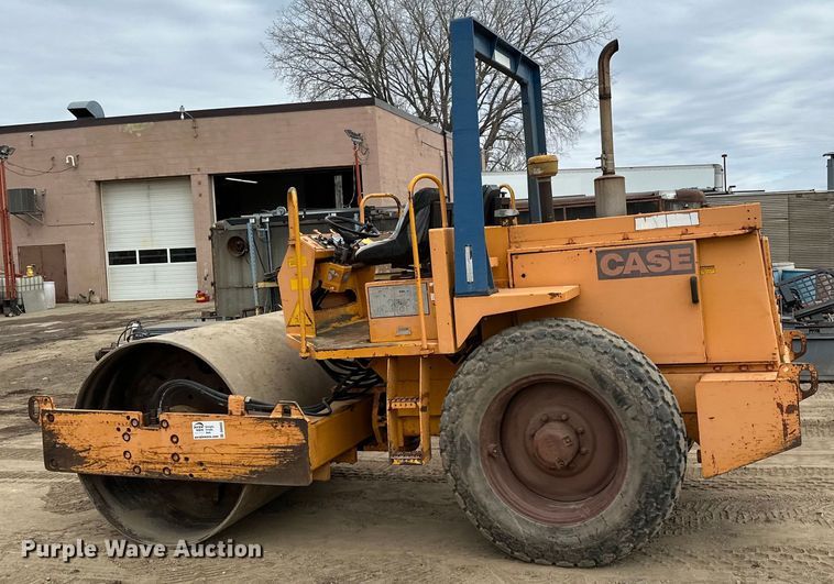 image for item DQ0602 1987 Case W602BD single drum vibratory roller