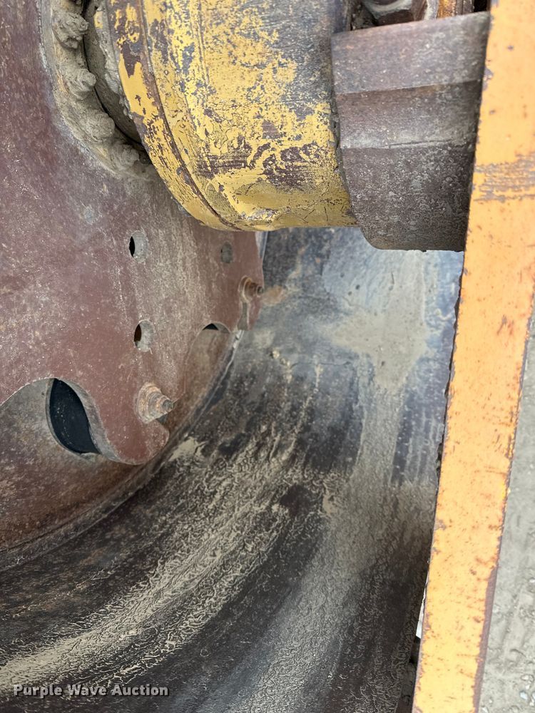 image for item DQ0602 1987 Case W602BD single drum vibratory roller