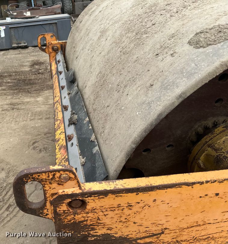 image for item DQ0602 1987 Case W602BD single drum vibratory roller