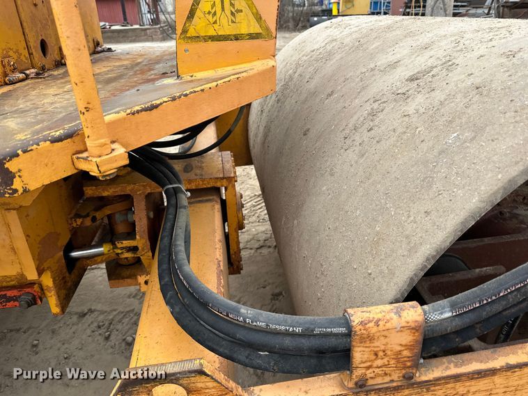 image for item DQ0602 1987 Case W602BD single drum vibratory roller