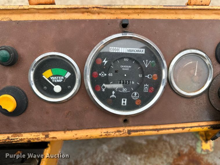 image for item DQ0602 1987 Case W602BD single drum vibratory roller