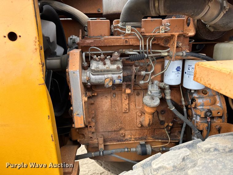 image for item DQ0602 1987 Case W602BD single drum vibratory roller