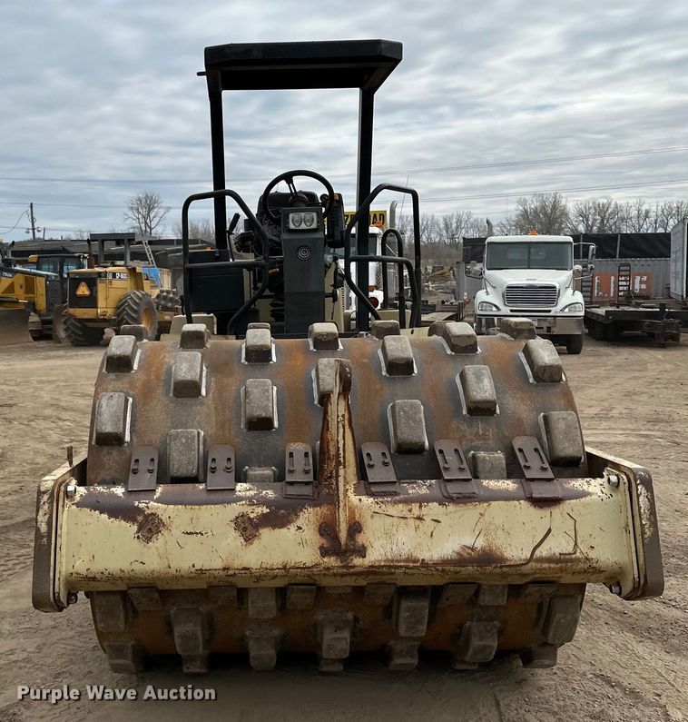 image for item DQ0603 1999 Ingersoll Rand  SD-70F Pro Pac single drum vibratory roller