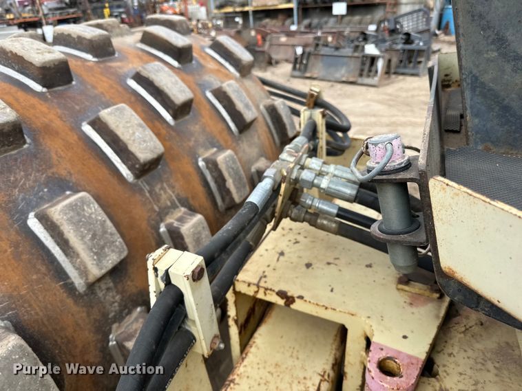 image for item DQ0603 1999 Ingersoll Rand  SD-70F Pro Pac single drum vibratory roller