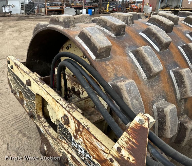 image for item DQ0603 1999 Ingersoll Rand  SD-70F Pro Pac single drum vibratory roller