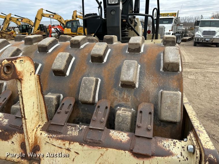 image for item DQ0603 1999 Ingersoll Rand  SD-70F Pro Pac single drum vibratory roller