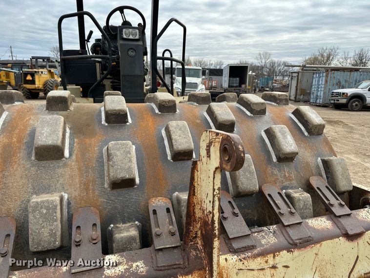 image for item DQ0603 1999 Ingersoll Rand  SD-70F Pro Pac single drum vibratory roller