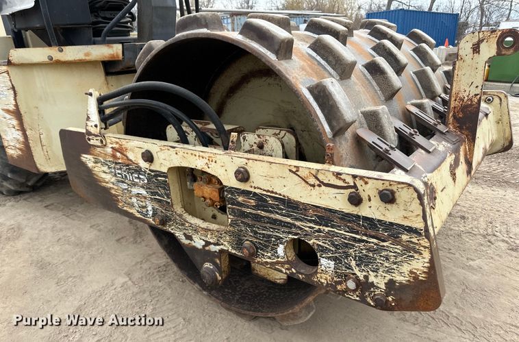 image for item DQ0603 1999 Ingersoll Rand  SD-70F Pro Pac single drum vibratory roller