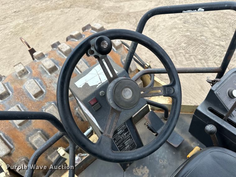 image for item DQ0603 1999 Ingersoll Rand  SD-70F Pro Pac single drum vibratory roller