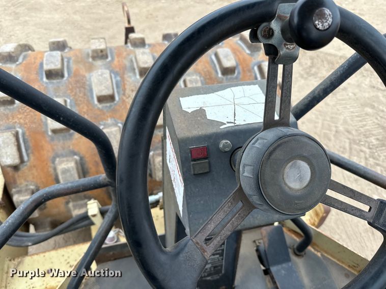 image for item DQ0603 1999 Ingersoll Rand  SD-70F Pro Pac single drum vibratory roller