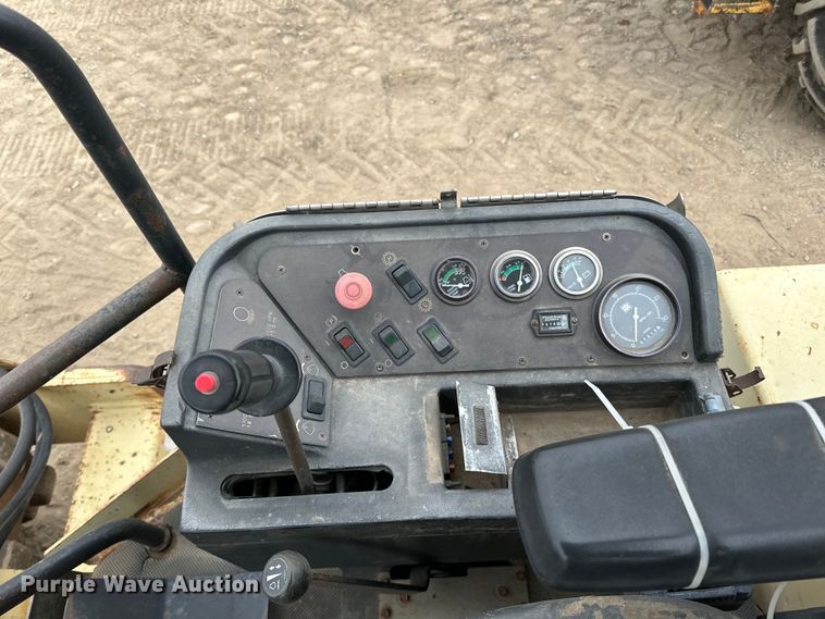 image for item DQ0603 1999 Ingersoll Rand  SD-70F Pro Pac single drum vibratory roller