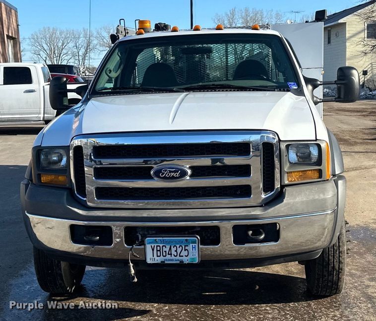 image for item DQ0628 2005 Ford  F550 utility / service truck