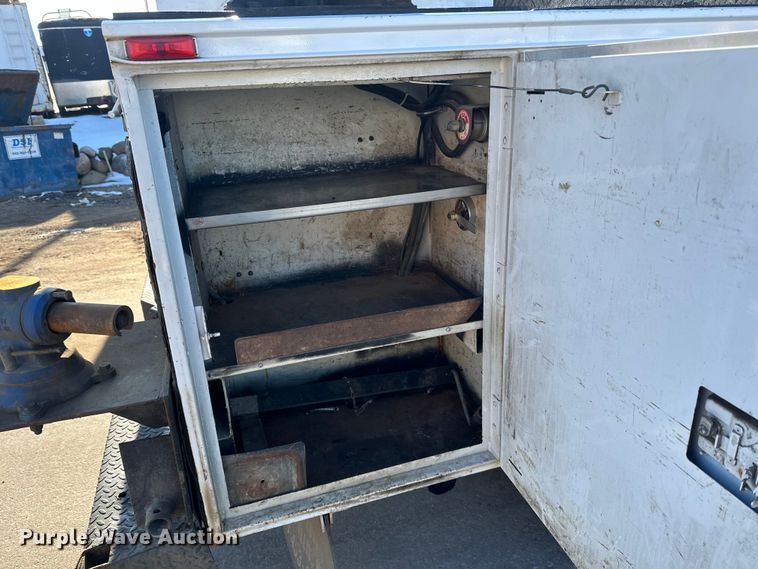 image for item DQ0628 2005 Ford  F550 utility / service truck