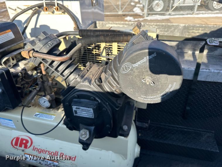 image for item DQ0628 2005 Ford  F550 utility / service truck