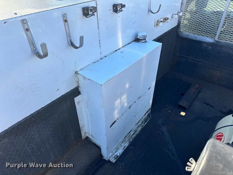 image for item DQ0628 2005 Ford  F550 utility / service truck