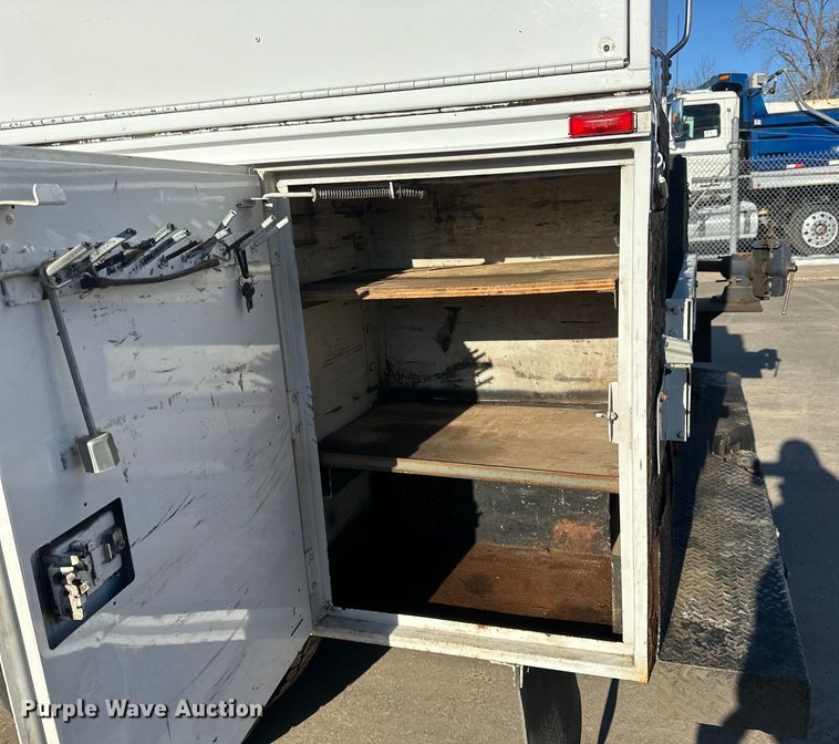 image for item DQ0628 2005 Ford  F550 utility / service truck