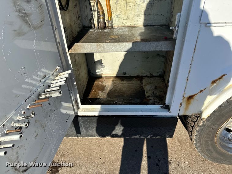 image for item DQ0628 2005 Ford  F550 utility / service truck