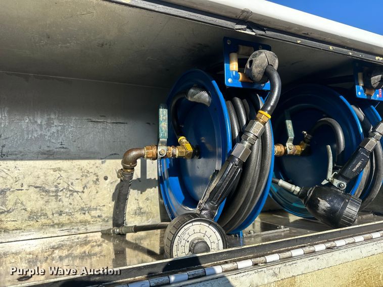 image for item DQ0628 2005 Ford  F550 utility / service truck