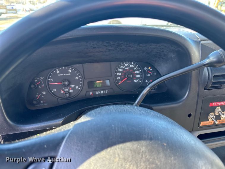 image for item DQ0628 2005 Ford  F550 utility / service truck