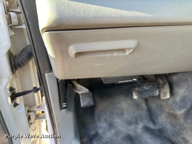 image for item DQ0628 2005 Ford  F550 utility / service truck